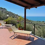 Villa Torre Di Lupo *